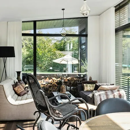 Indulgence In Architect-Designed House In Vejby Vejby Strand