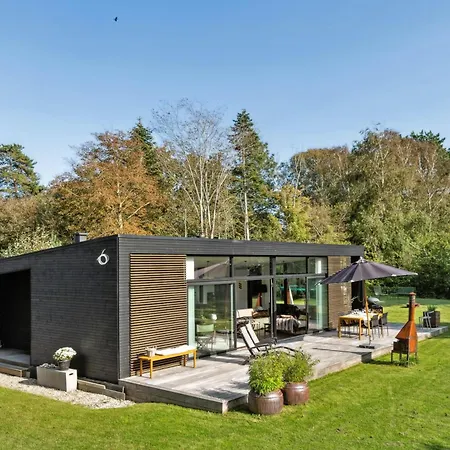 Indulgence In Architect-Designed House In Vejby *